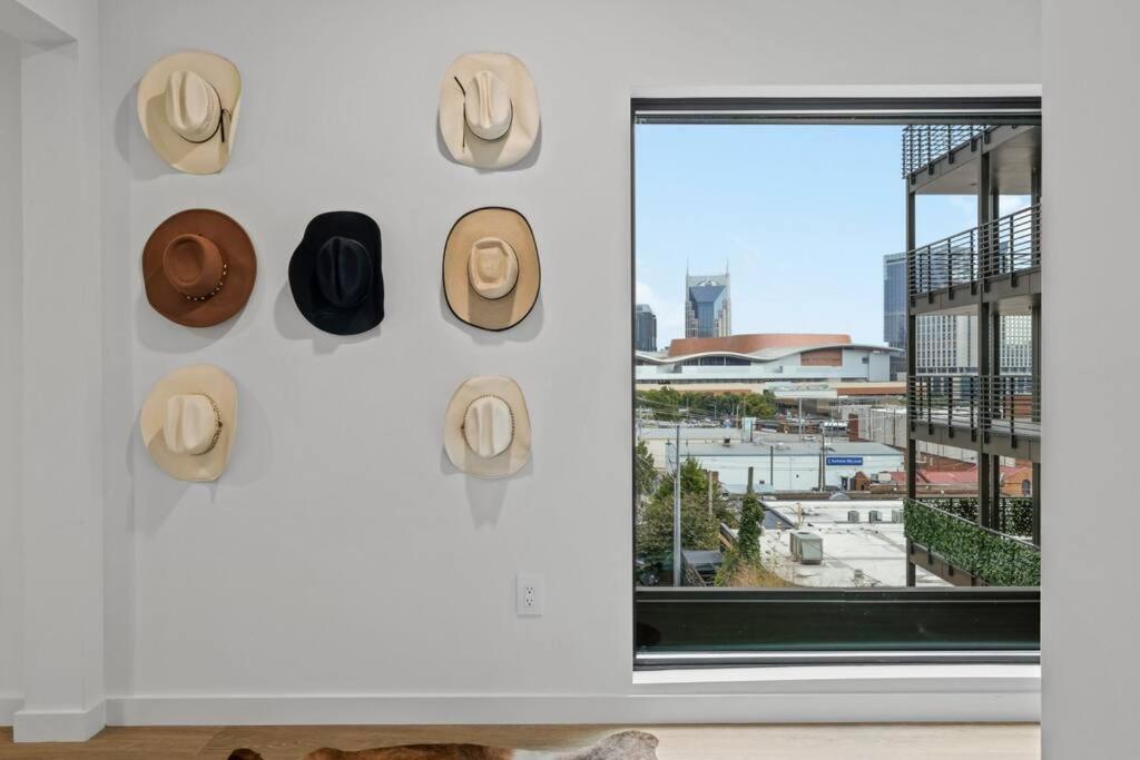 شقة Skyline View, Pool, Gym, Balcony'S, Walk To Bway! ناشفيل المظهر الخارجي الصورة